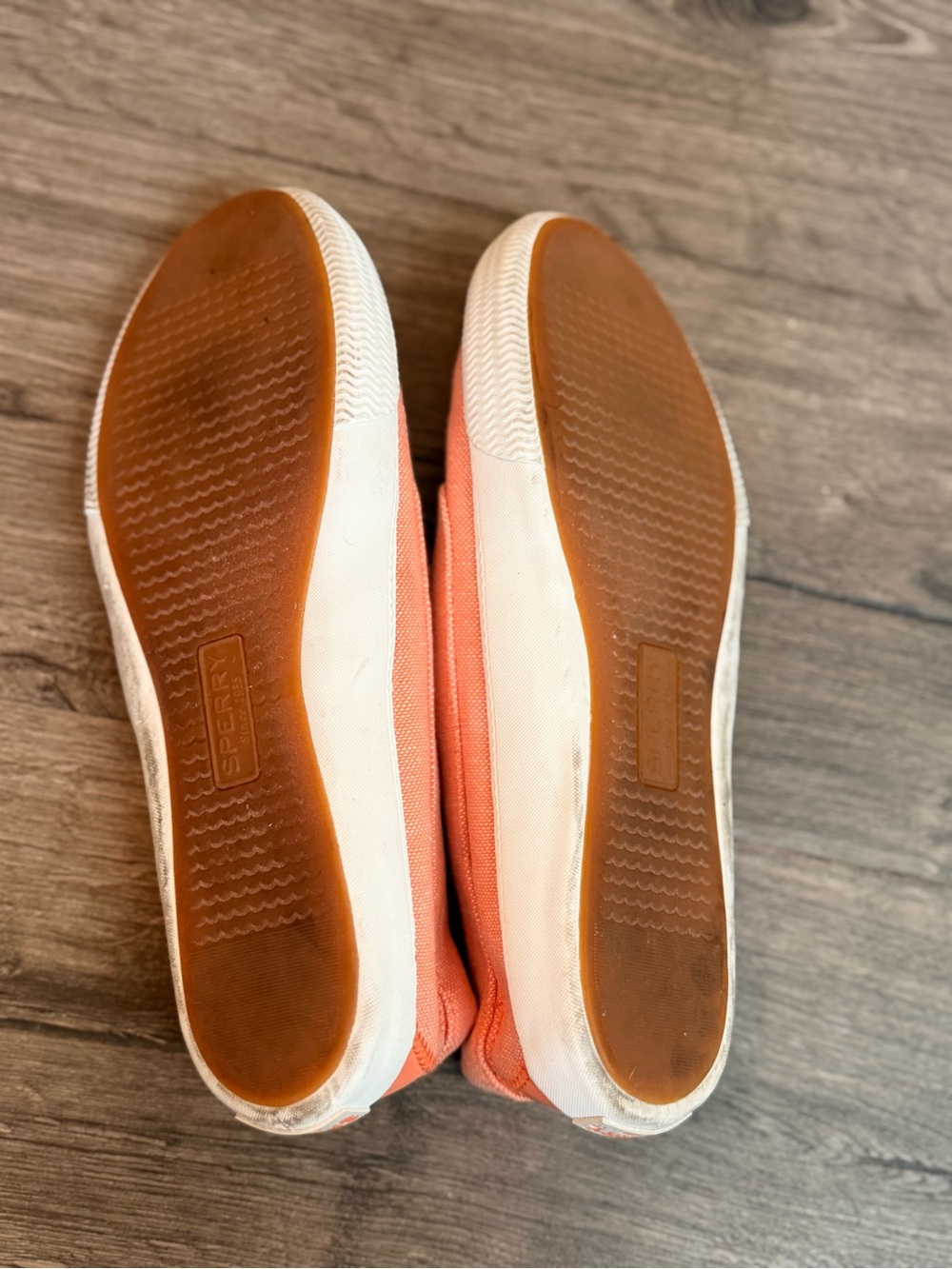 Sperry Coral-Orange Canvas Boat Shoes size 9 - Picture 4 of 5